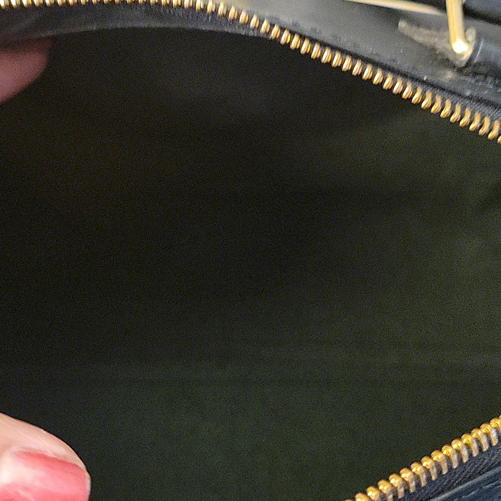 LV Speedy 30 in  Black Epi - Picture 10 of 11
